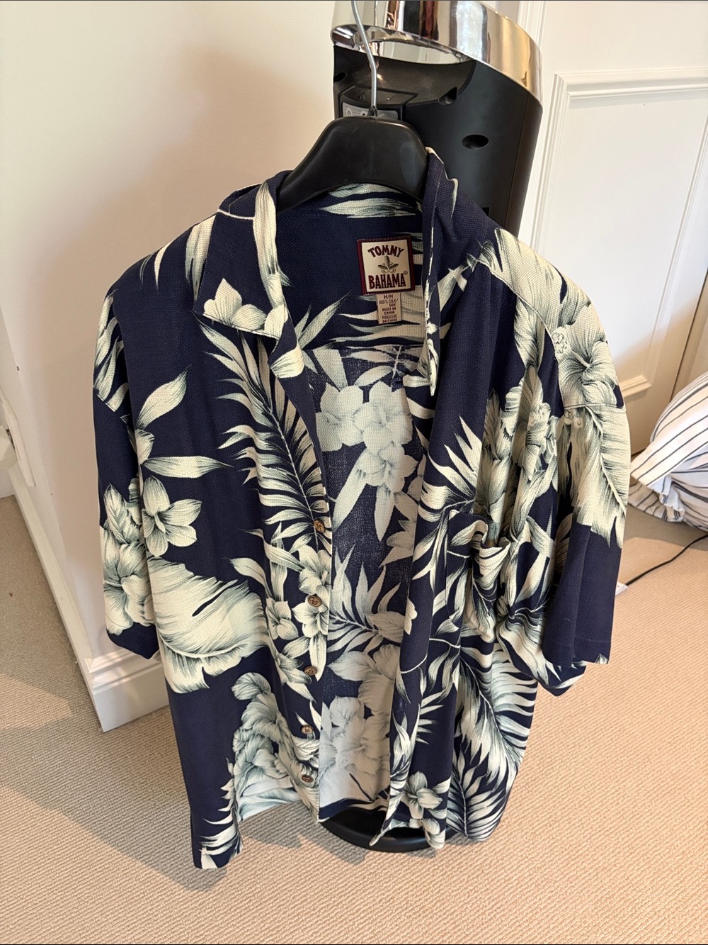 Tommy Bahama Men's Navy Floral Short-Sleeve Shirt Jacket 100% Silk